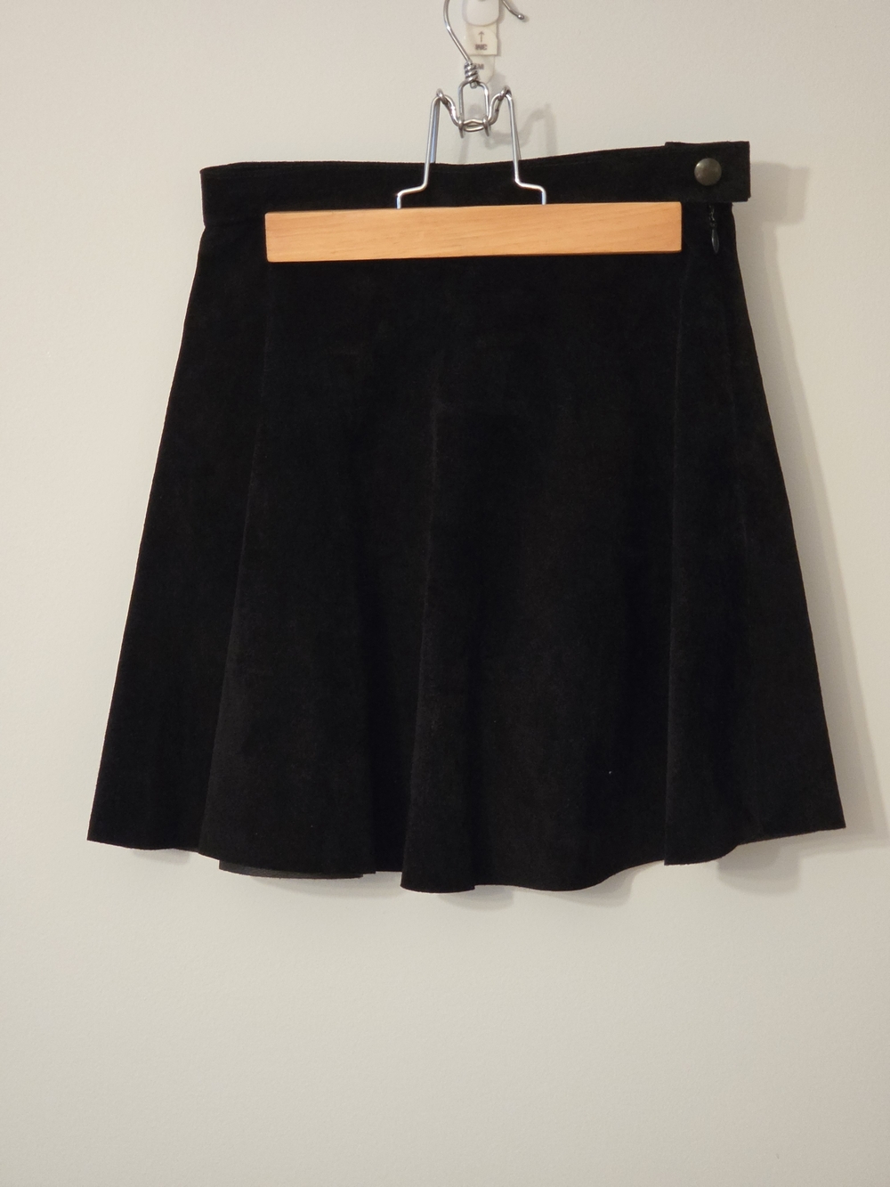 American Apparel Black Suede Mini Skirt - Women